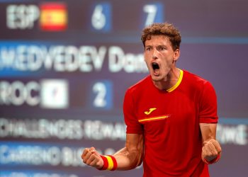 Carreño fulmina al número dos Medvédev y Djokovic reafirma su poderío