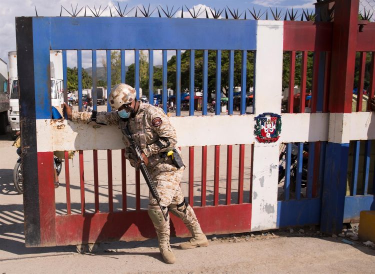 República Dominicana y Haití cuentan con cuatro pasos fronterizos oficiales