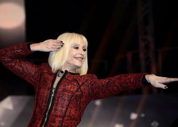 La cantante italiana Raffaella Carrà fallece a los 78 años