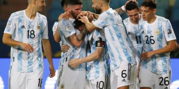 Messi condujo a Argentina a semis de la Copa América con gol y dos asistencias
