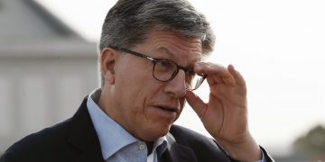 Human Rights Watch insta a Chile a poner fin a la deportación de venezolanos