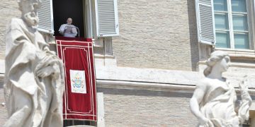 El papa llama al «diálogo y la solidaridad» en Cuba