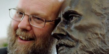 La oveja Dolly, el experimento que revolucionó la biología