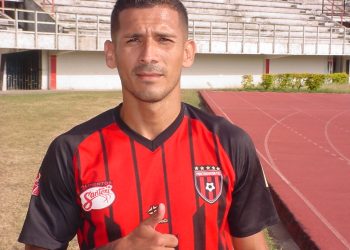 Luis Annese quiere hacer historia con el inspirado Portuguesa