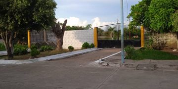 Habitantes limpiaron y pintaron el cementerio de Orope
