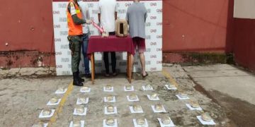 Incautan 20 millardos con marihuana y coca