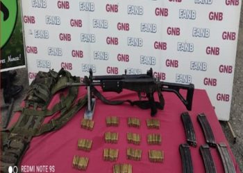 «El Conejo» transformó su banda en grupo de guerra