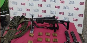 «El Conejo» transformó su banda en grupo de guerra