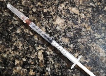 Vacunas Antigripal y contra el Covid deben aplicarse con más de 2 semanas de diferencia
