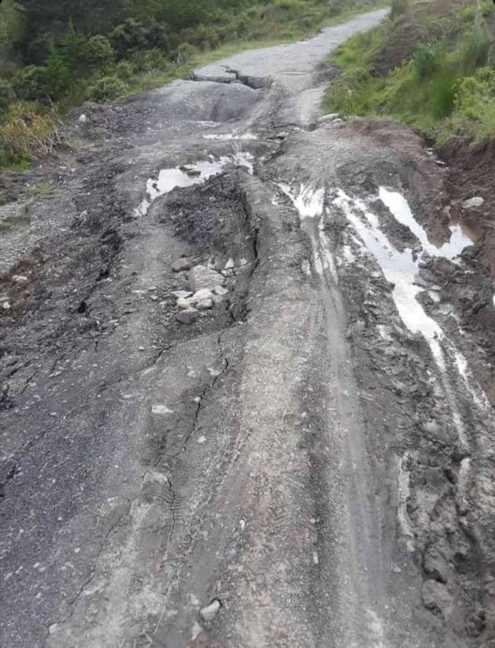 Colapsó la vía entre Jají y La Azulita