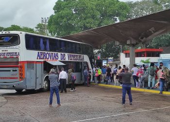 Habilitadas parcialmente las líneas interurbanas en el Terminal de Pasajeros de San Cristóbal