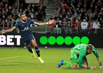 Mbappé lidera el triunfo del PSG en ausencia de Messi y Neymar
