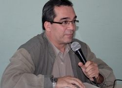 PCV-Trujillo lanza su «gallo» a la Gobernación: profesor «Juancho» Barreto es el nominado por la tolda