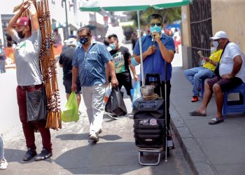 Perú extiende la inmovilización por covid-19 hasta el 5 de septiembre y la emergencia hasta octubre