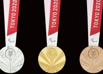 Las medallas de los Juegos Paralímpicos, con abanicos florales y en braille