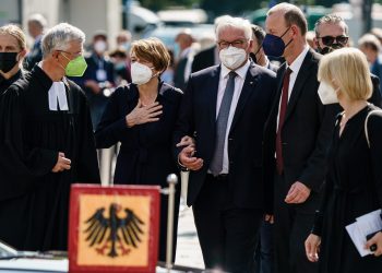 Berlín recuerda el muro, «testimonio de un fracaso absoluto» que duró 28 años