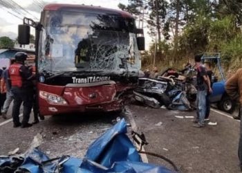 Seis muertos y tres heridos deja accidente vial en Capacho