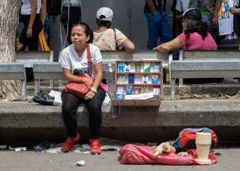 El trabajo informal gana terreno en una Venezuela en crisis
