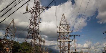 Opositor venezolano pide soluciones ante el «colapso» de los servicios públicos