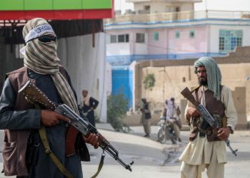 El armamento de EE.UU. en manos de los talibanes, una amenaza para la paz mundial