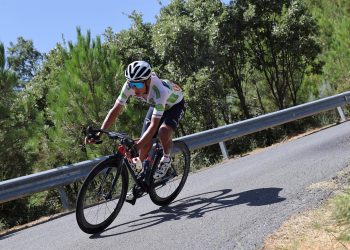 Egan Bernal: «Si tenemos piernas vamos a intentarlo»