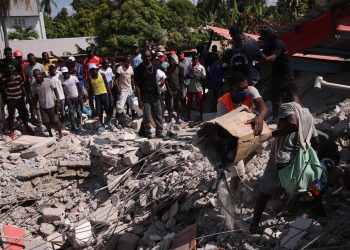 Sube a 1.419 el número de muertos por el terremoto en Haití