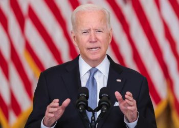 Biden se reafirma «por completo» en su decisión de retirar las fuerzas de Afganistán