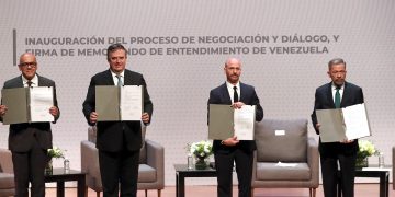 Venezuela inicia un nuevo diálogo para comicios limpios y el fin de sanciones