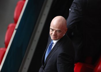 FIFA advierte a LaLiga y Premier, y pide a Johnson que deje salir jugadores