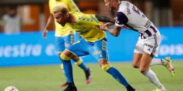 Adalberto Peñaranda debutó con Las Palmas y dejó grata impresión