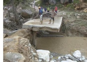 Tres puentes colapsados y 14 viviendas afectadas dejaron las lluvias en el municipio Sucre