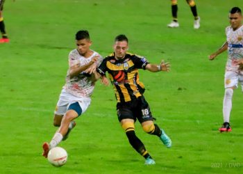 Deportivo Táchira, Caracas FC y Gran Valencia dominan la Liga Futve