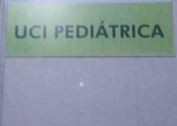 En UCI Pediátrica no cuentan con trajes de bioseguridad y deben atender a  niña de 8 años con covid 19 y otras patologías