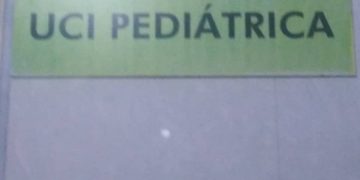En UCI Pediátrica no cuentan con trajes de bioseguridad y deben atender a  niña de 8 años con covid 19 y otras patologías