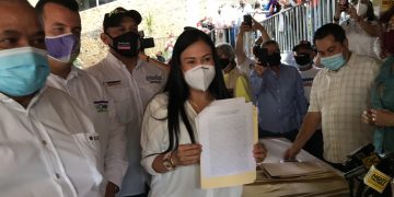 Laidy Gómez durante su inscripción a las primarias: “El Táchira no se presta para el dedo”