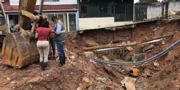 Alcaldía abrirá paso esta semana por un canal de la avenida Ferrero Tamayo 