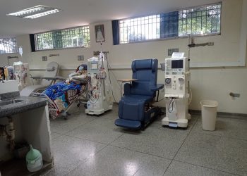 Entre la vida y la muerte pacientes de hemodiálisis por falta de bicarbonato para sus tratamientos