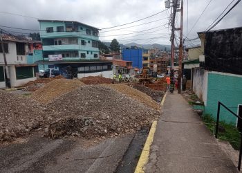 Vecinos de la Avenida Ferrero Tamayo exigen mayor participación de organismos para la culminación de obras 
