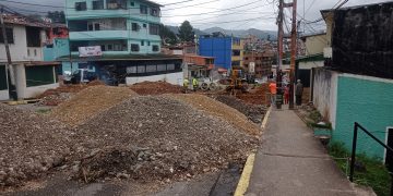 Vecinos de la Avenida Ferrero Tamayo exigen mayor participación de organismos para la culminación de obras 