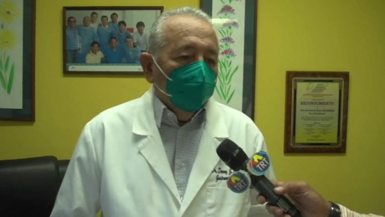 Dennys Castro, gastroenterólogo del Centro de Control Gastrointestinal Luis Anderson