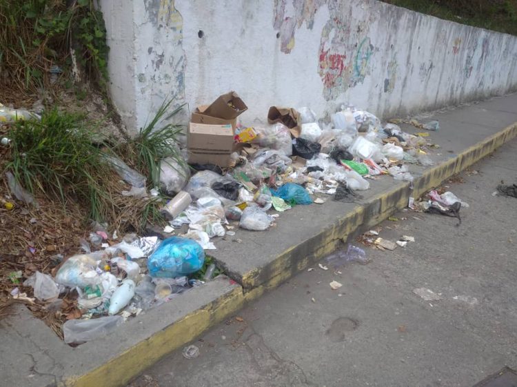Trujillo lleno de basura