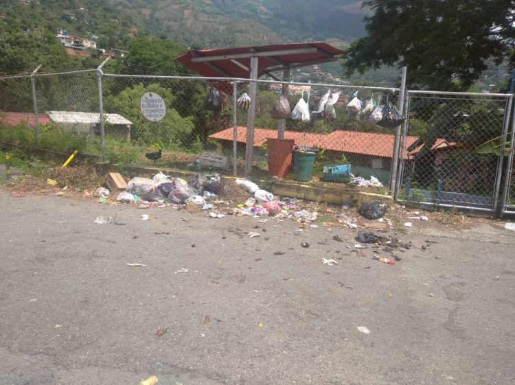 Trujillo lleno de basura