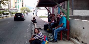 Habitantes de La Puerta exigen transporte en semana radical