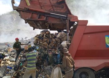 Atascadas unidades de recolección de basura en vertedero Lomas del Calvario