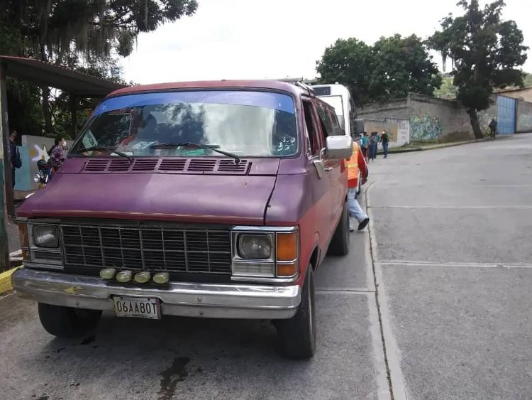 Suspenden a transportistas en Boconó por incumplimiento de rutas y aumento de tarifas