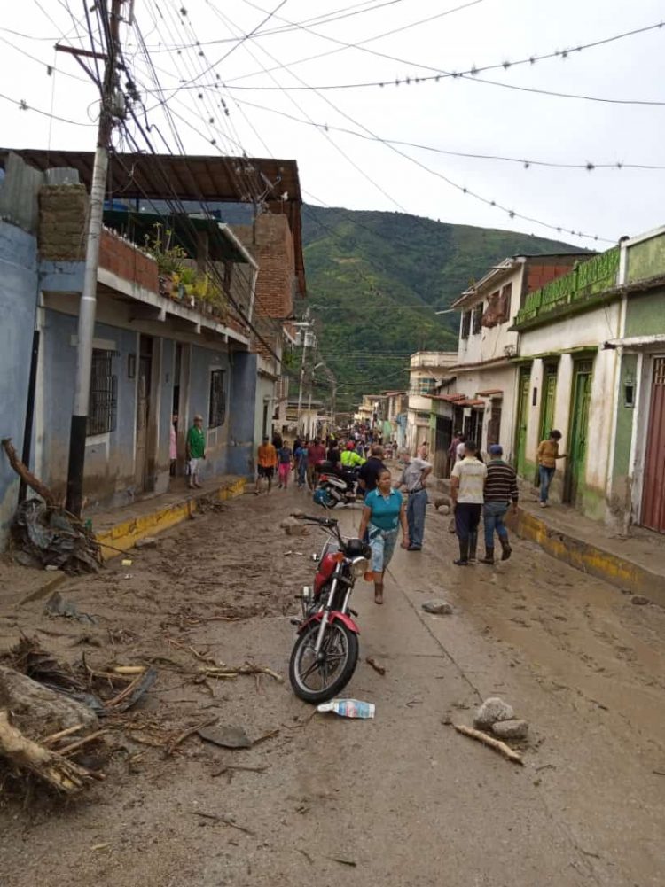 Pánico en el Mocotíes