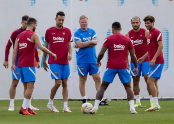 Koeman: «Es algo frustrante no poder fichar, pero hay que ser realista»