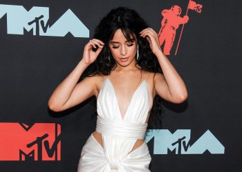 Camila Cabello presenta el tráiler de su «Cinderella» moderna para Amazon