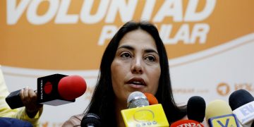La oposición venezolana rechaza las acusaciones contra un político acogido en la Embajada chilena