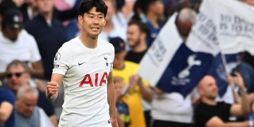 Tottenham vence al City en partido estelar de Premier